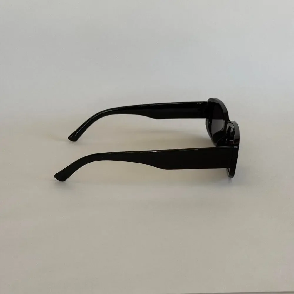 Y2K Clout Goggles – Black Rounded Frame Sunglasses, Unisex, Brand New